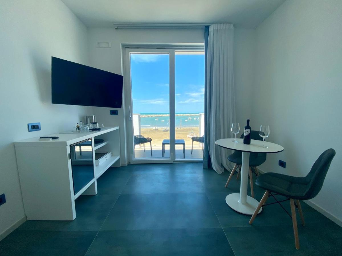 Marina Bay Suites Peschici Exterior foto